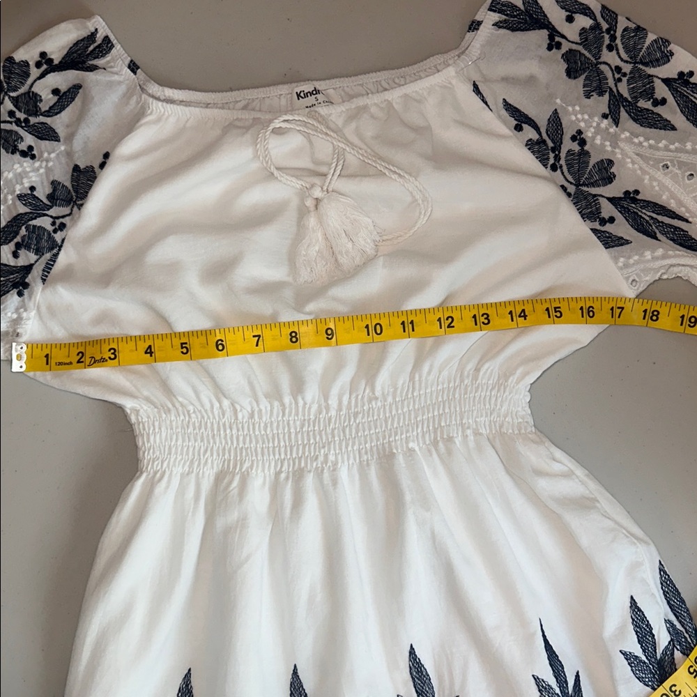Kindred Elegant White and Blue Embroidered Dress Size S. - Picture 9 of 16